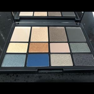 BRAND NEW NARSISSIST EYESHADOW PALETTE!!